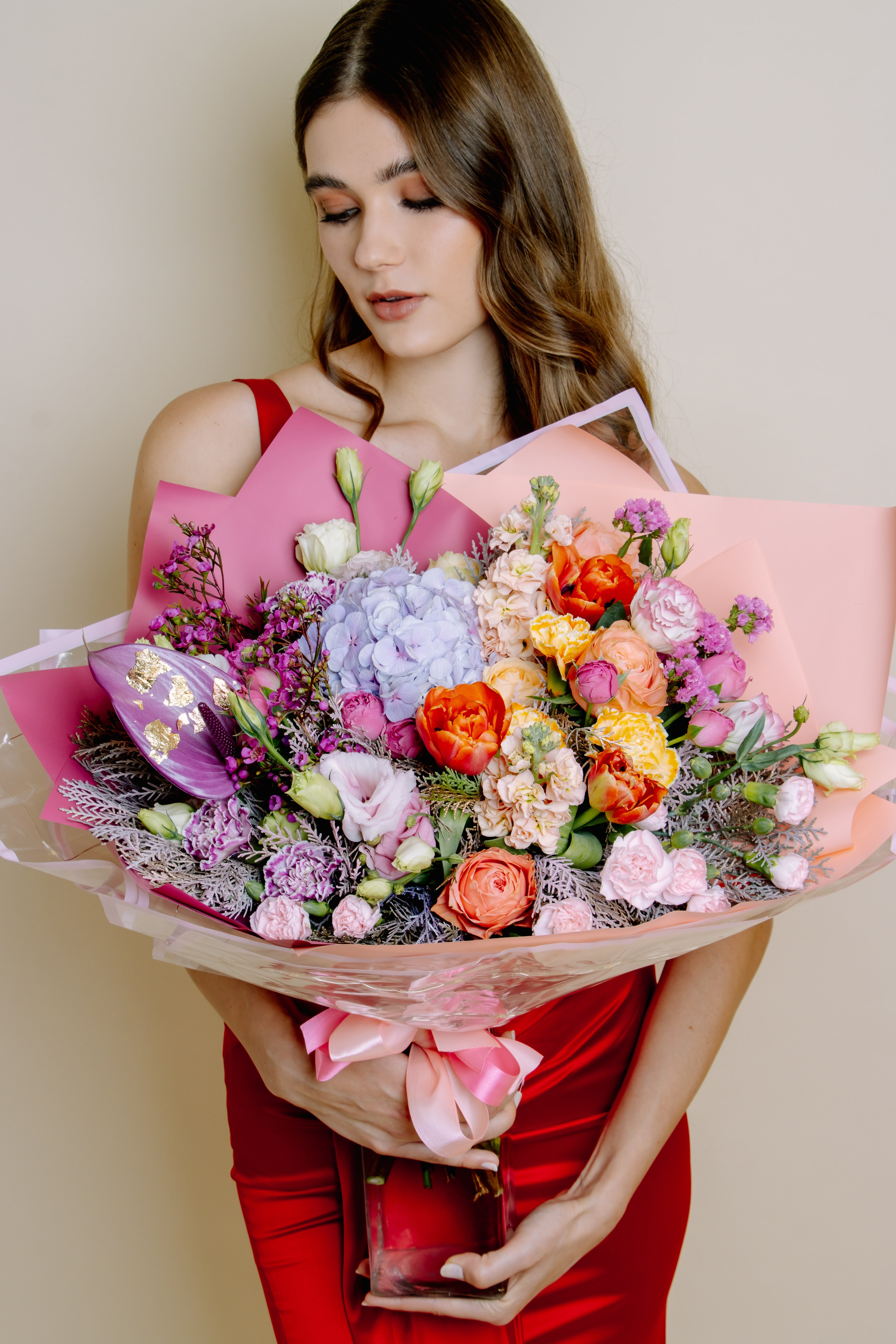HAND-TIED BOUQUETS